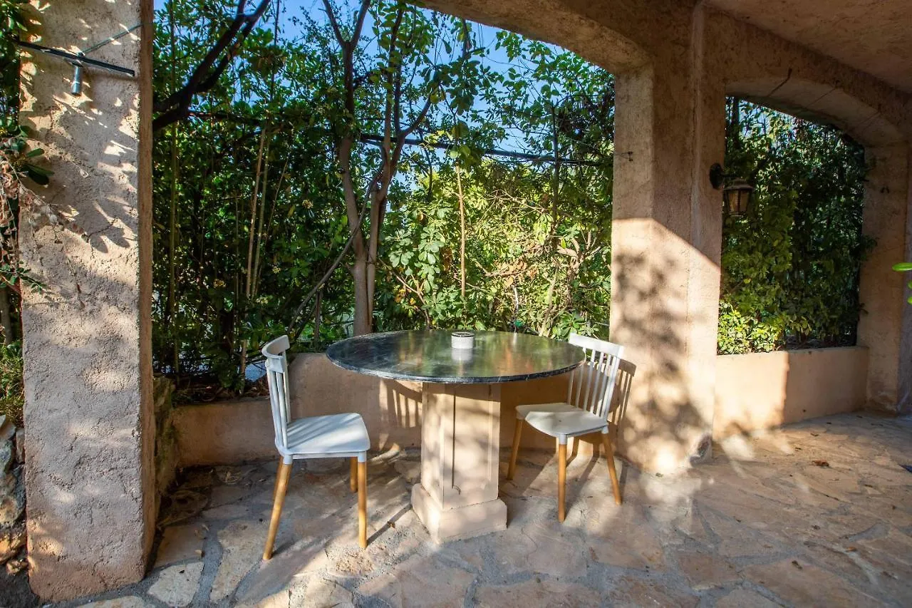 La Vahine - Apartments & Pool Vallauris 0*,  France