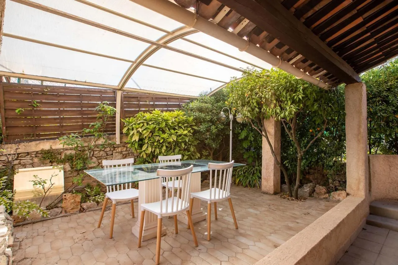 La Vahine - Apartments & Pool Vallauris 0*,  France