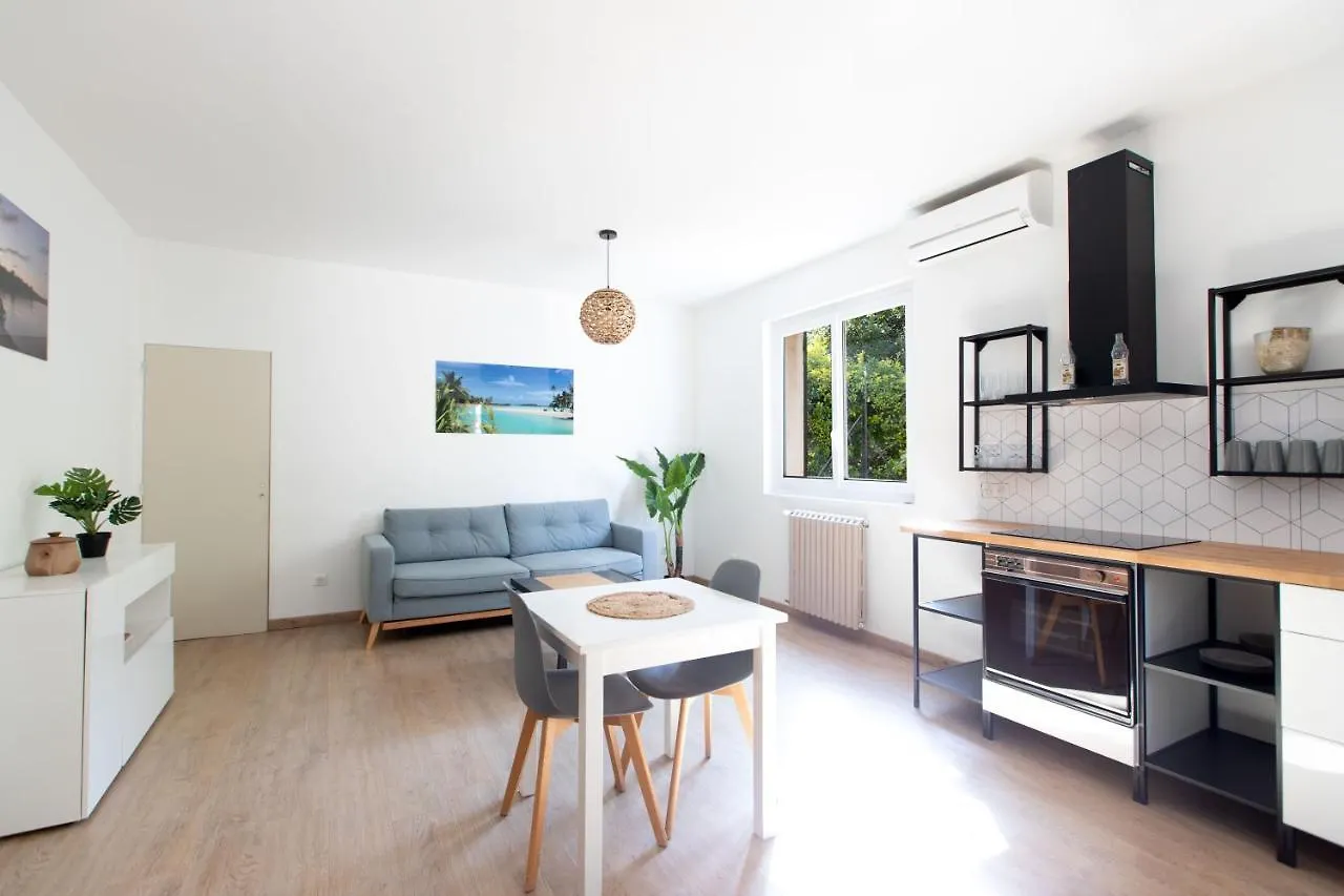 La Vahine - Apartments & Pool Vallauris