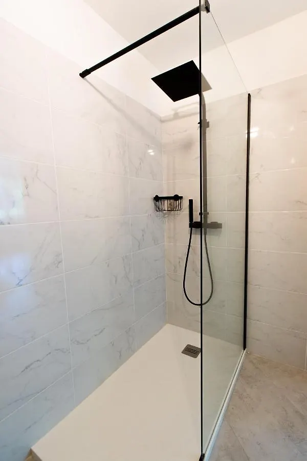 La Vahine - Apartments & Pool Vallauris