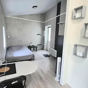 https://studio-au-coeur-de-lauvergne.hotels-rhonealpes.com