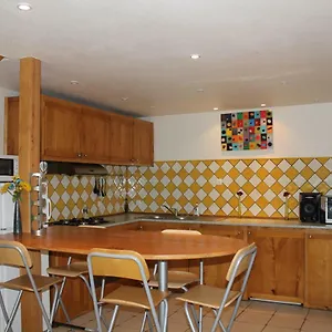 https://magnifique-maison-appartement-au-coeur-des-volcans.hotels-rhonealpes.com